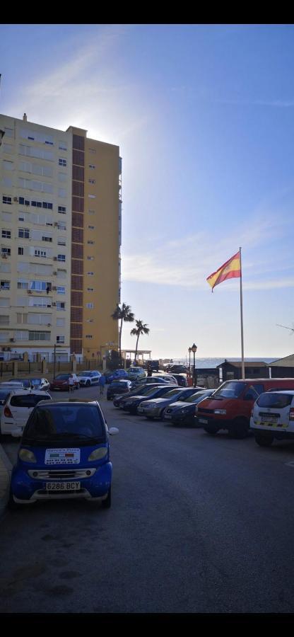 Studio On The Beach Front Apartamento Málaga Exterior foto