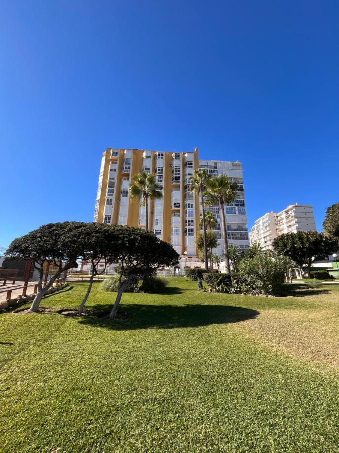 Studio On The Beach Front Apartamento Málaga Exterior foto